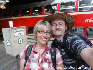 Susanne und Olaf im Hauptbahnhof Hamburg